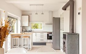 Hillhouse Novo Mesto