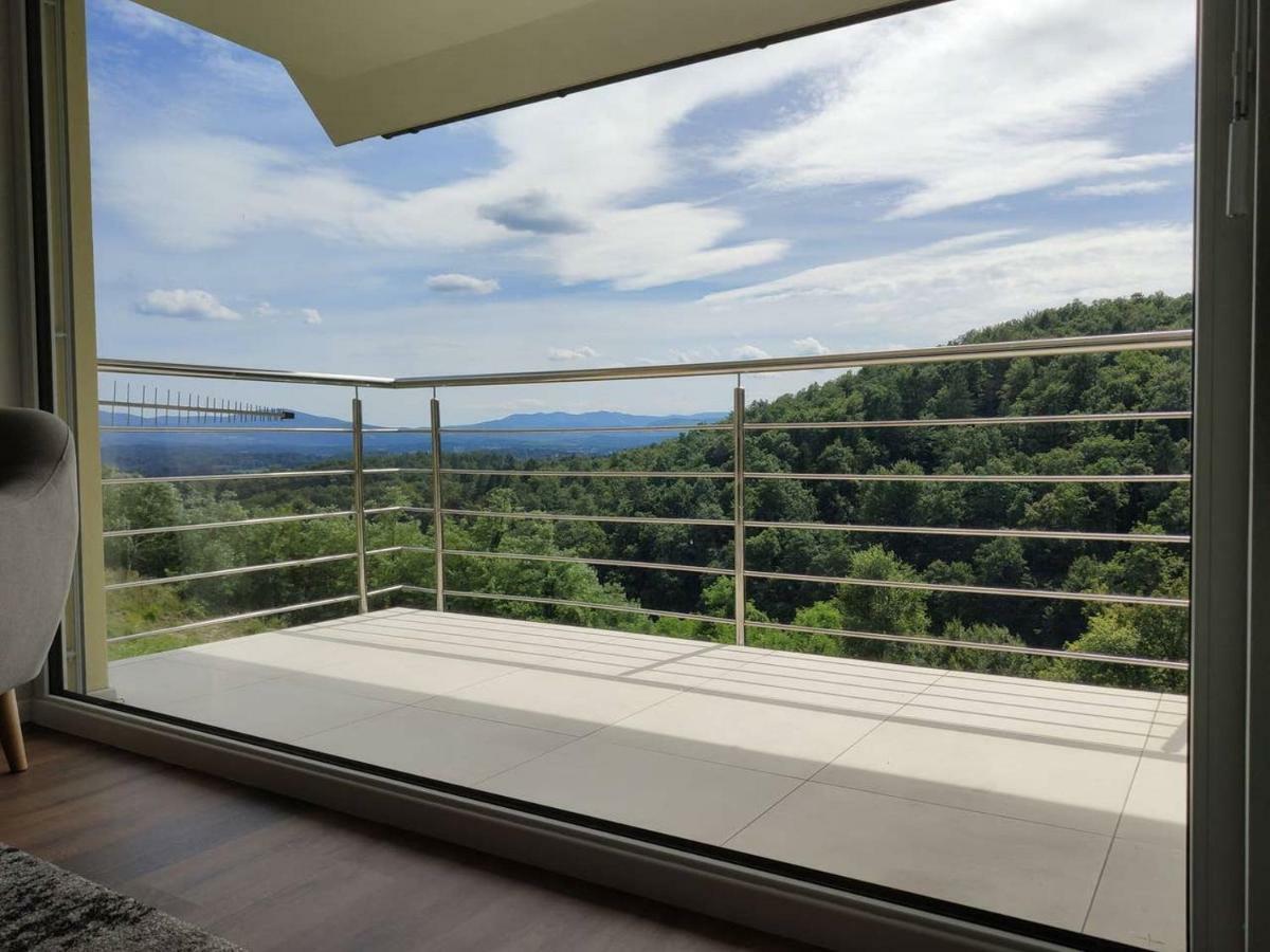 Hillhouse Novo Mesto Exterior foto